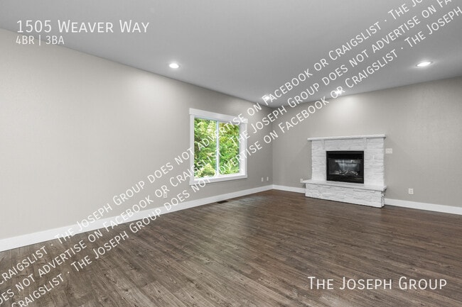 1505 Weaver Way