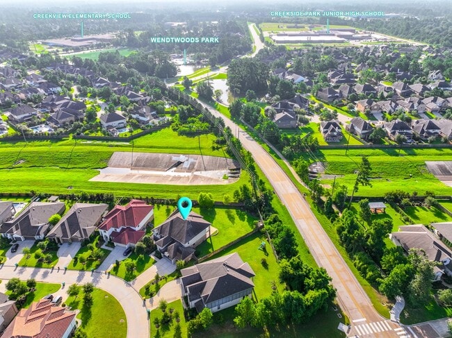 Photo - 6 Winter Thicket Pl