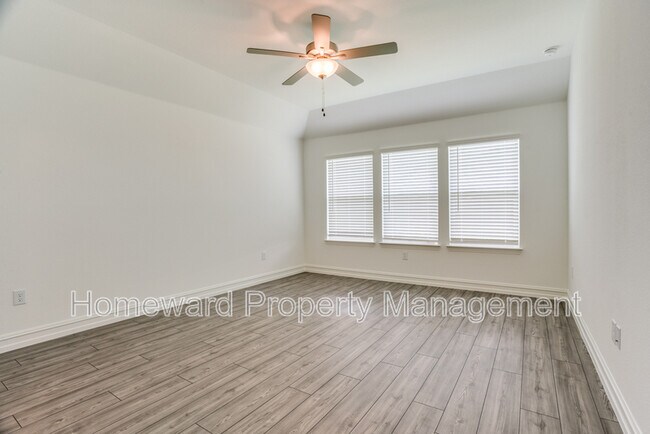 Photo - 3617 Cadogan St