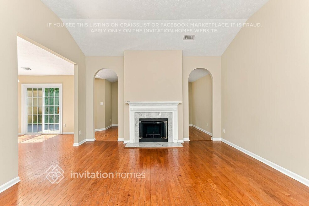 2405 Pemberton Point