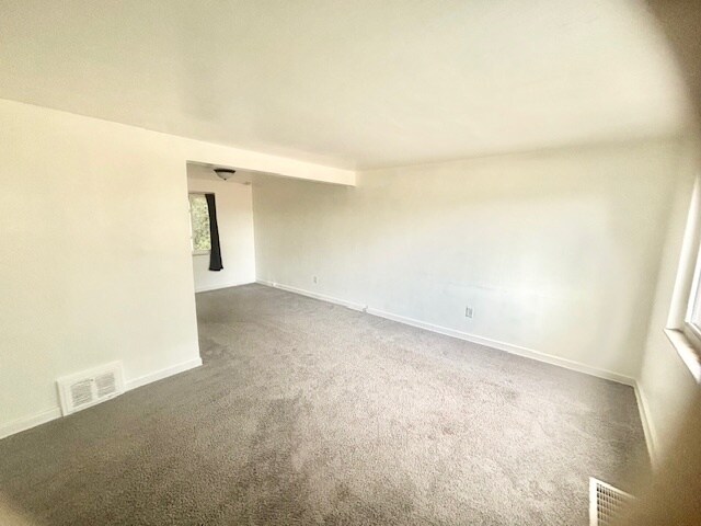 Photo - 2020 Lindsay Rd