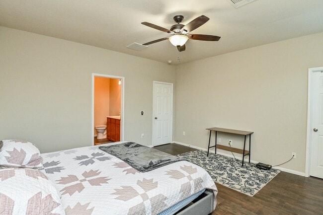 Photo - 15406 Key Crest Ln