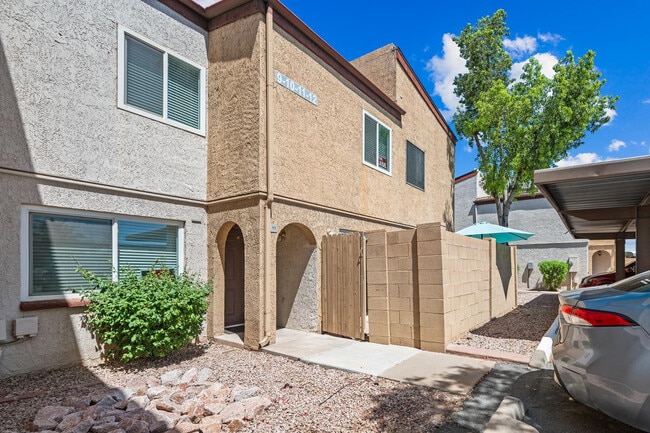 Building Photo - 1455 N Alma School Rd