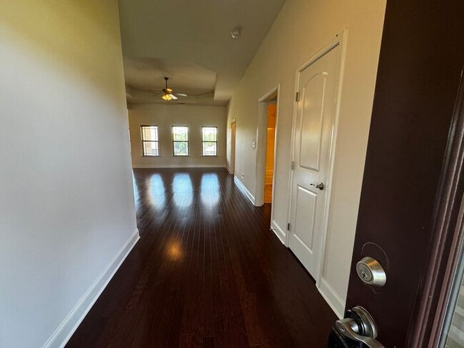 Photo - Available now in amazing location