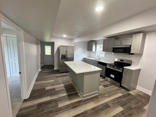 Photo - 1614 11th Ave N