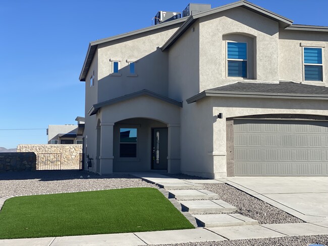 Exterior - 7797 Enchanted Falcon Ln Casa