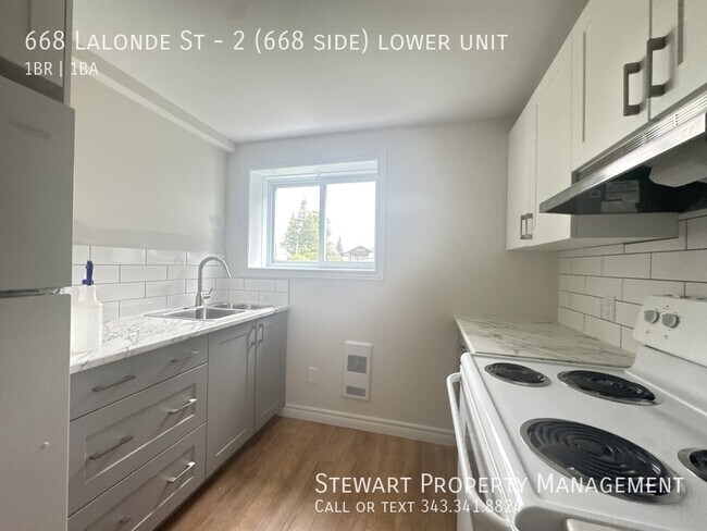 Photo - 668 Lalonde St Unit 2 (668 side) lower