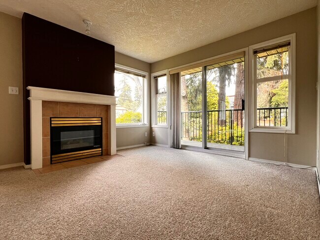 Photo - 971 McKenzie Ave Unit 204