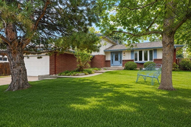 Building Photo - Trailside Littleton Living Near Chatfield Reservoir 6-Bedroom with 4 Full Baths