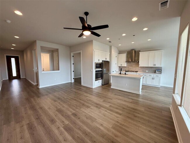 Photo - 6410 Velvet Leaf Ln