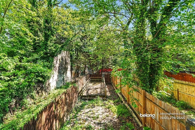 Photo - 1111 W Lombard St