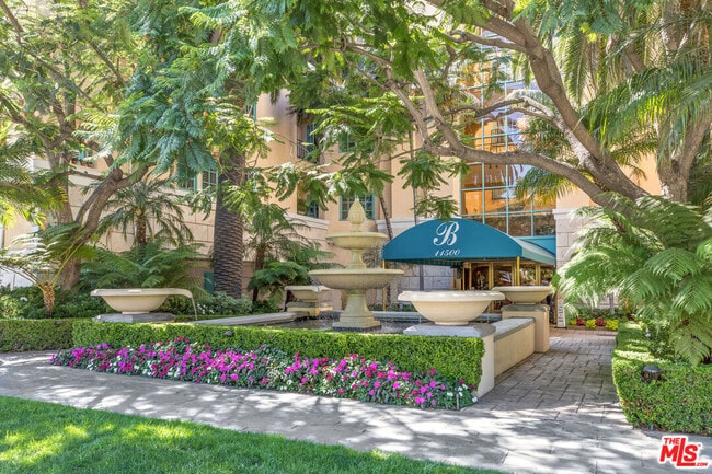 Building Photo - 11500 San Vicente Blvd Unit 223 Rental