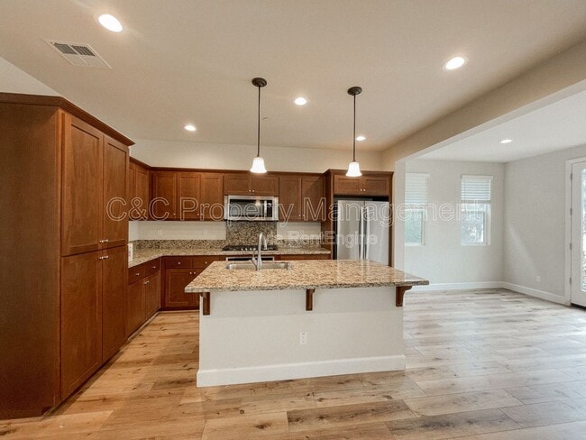 Photo - 581 Rosa Monte Wy