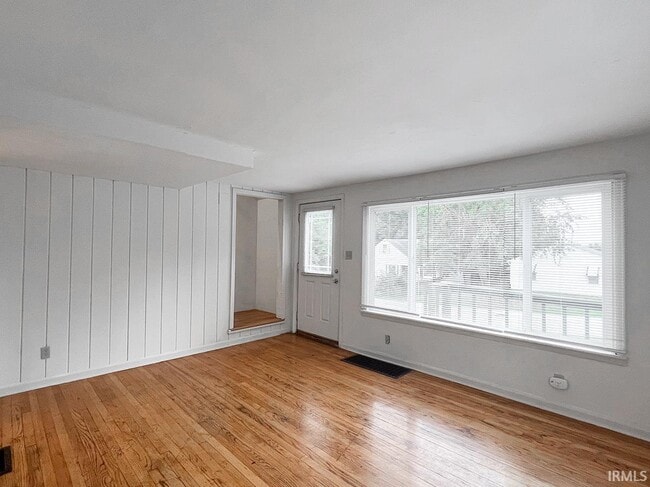 Photo - 330 N Roosevelt St