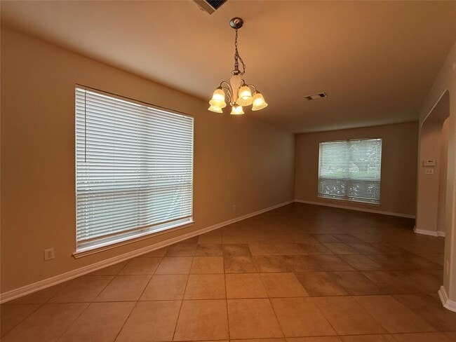 Photo - 1209 Laurel Oak Trail