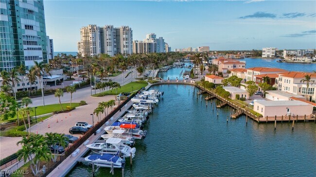 Photo - 4000 Gulf Shore Blvd N Unit 1400