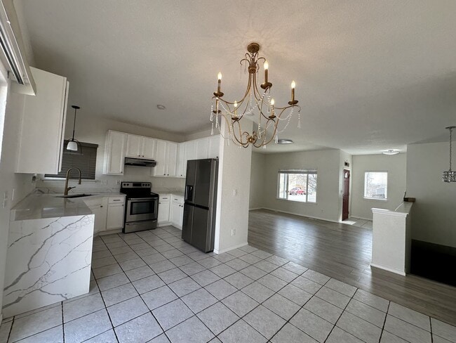 Photo - Single Family House for Rent in Denver