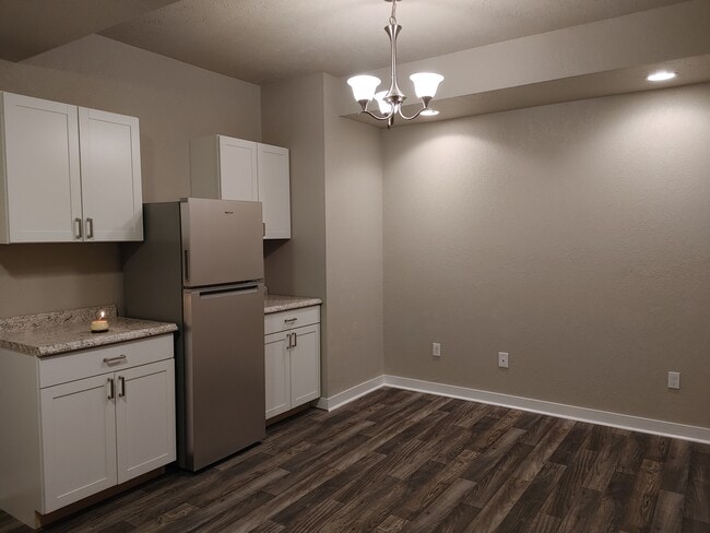 Photo - 1619 W Providence Ave