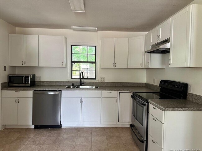 Photo - 4945 Redwood Dr