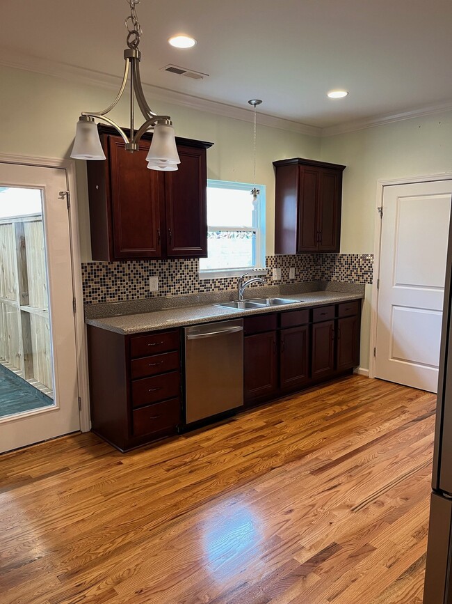 Photo - "Charming 2-Bed, 2-Bath Condo with Gleamin...