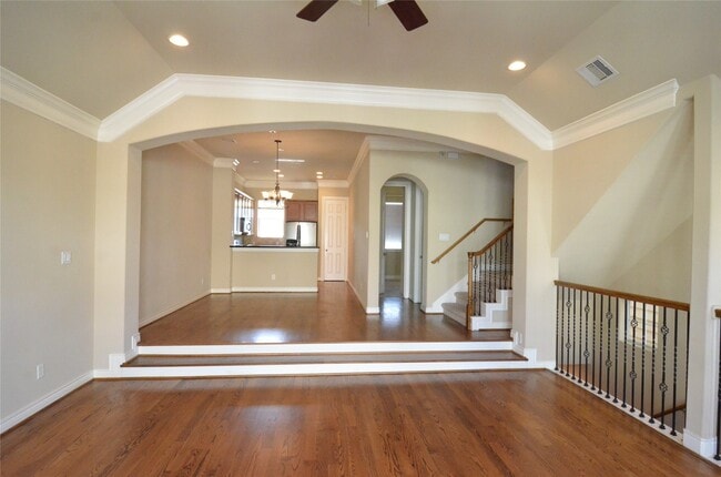 Photo - 9006 Harbor Hills Dr