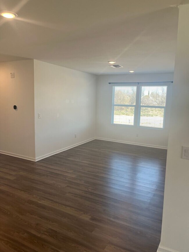 Photo - Beautiful 4 Bedroom 2 Bathroom split floor plan home in the newly built Turquoise Hills Neighborh...