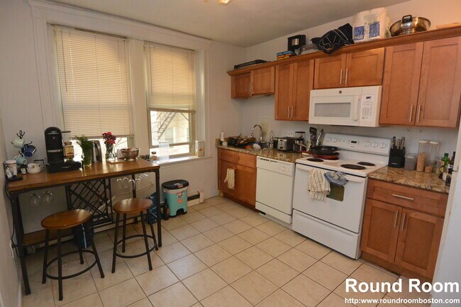 Photo - 24 Ransom Rd Unit 6