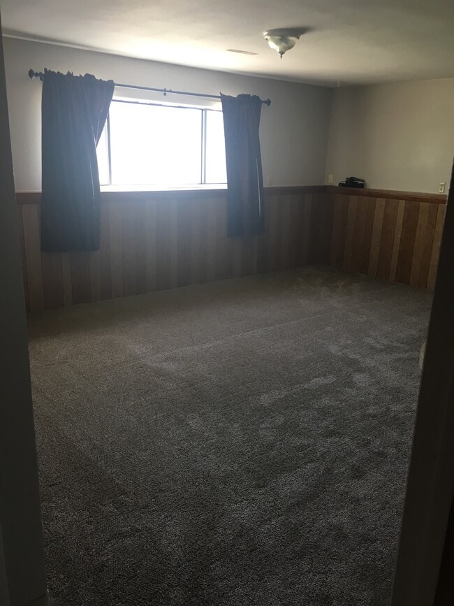 Photo - 1039 Crist Dr