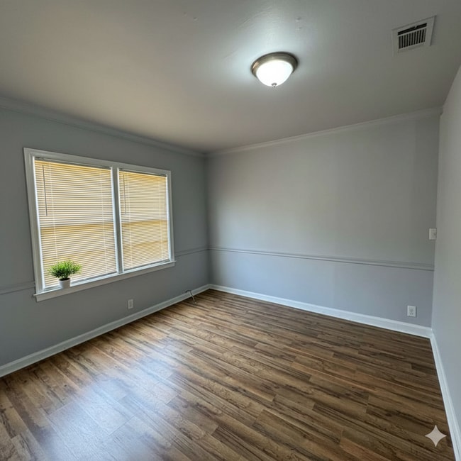 Photo - 817 Cartersville Hwy