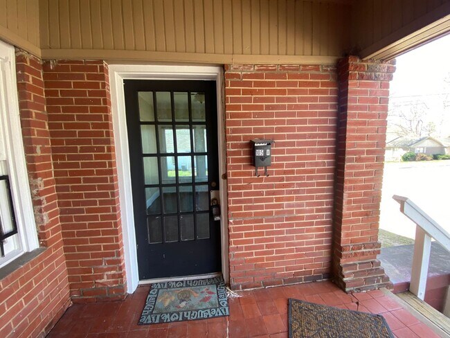 Photo - 105 W Cherry Ave Unit W