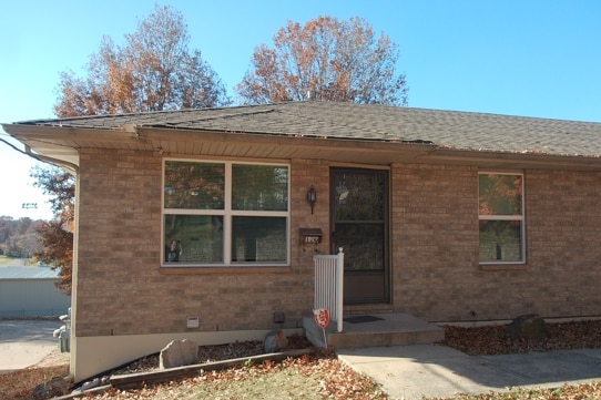 Building Photo - Fully rehabbed duplex with 3 bedrooms and 2 baths in Sugar Creek, MO