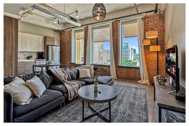 Photo - 555 Evergreen St Unit ID1231690P