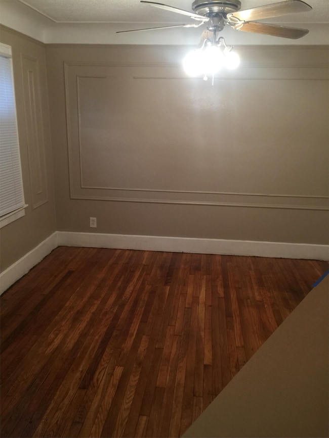 Photo - 14902 Strathmoor St