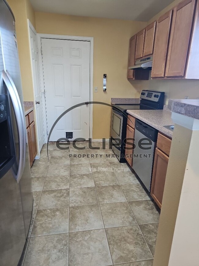 Photo - 2700 Moran Place