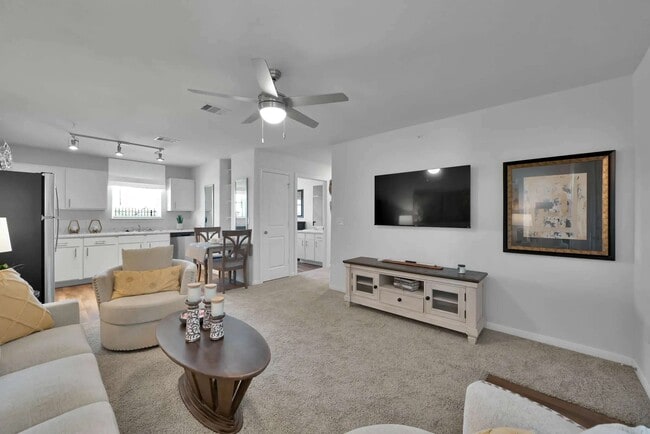 Photo - Esperanza at Keith Harrow