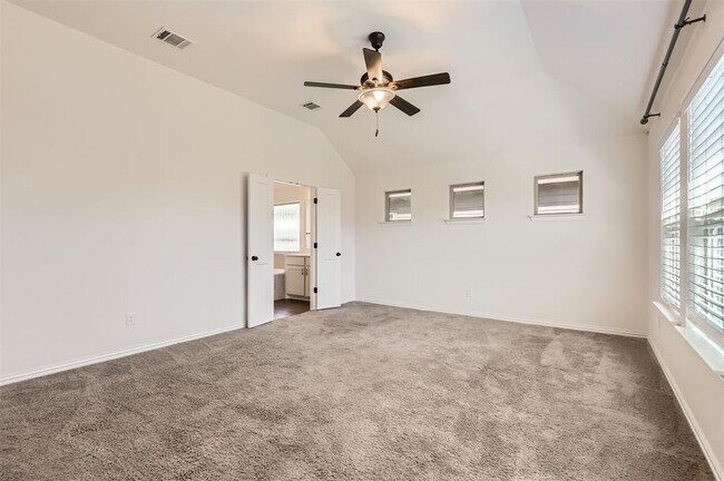 Photo - 113 Concho Creek Loop