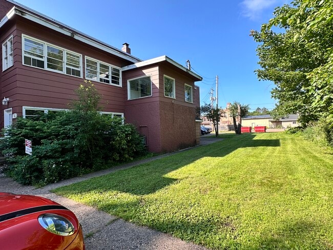 Photo - 131 Elm St Unit 8