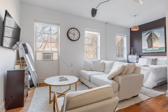 Photo - 333 W 11th St Unit FL2-ID1055584P