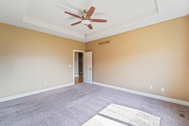 Primario - 916 NE Silkwood St