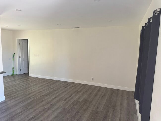 Photo - 18026 Bullock St