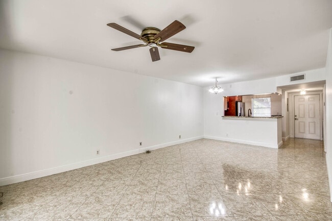 Photo - 9200 SW 3rd St Unit 109