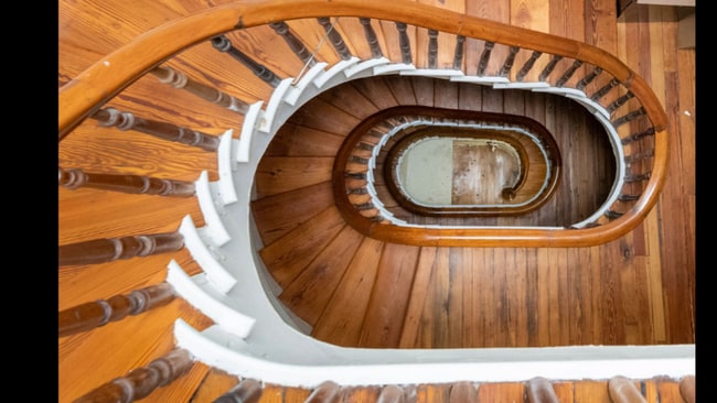 Photo - 32 E Preston St