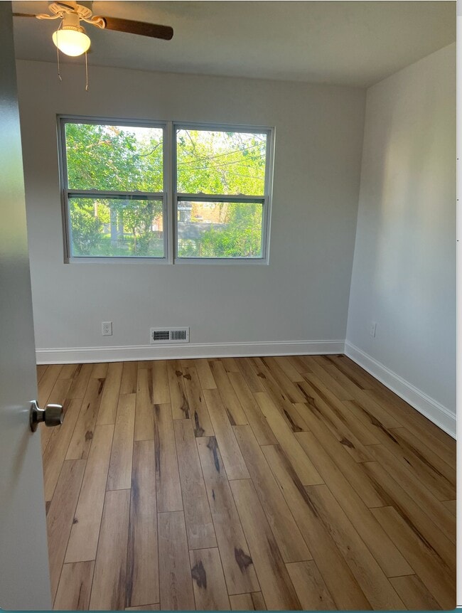 Photo - 5000 Frankford Ave