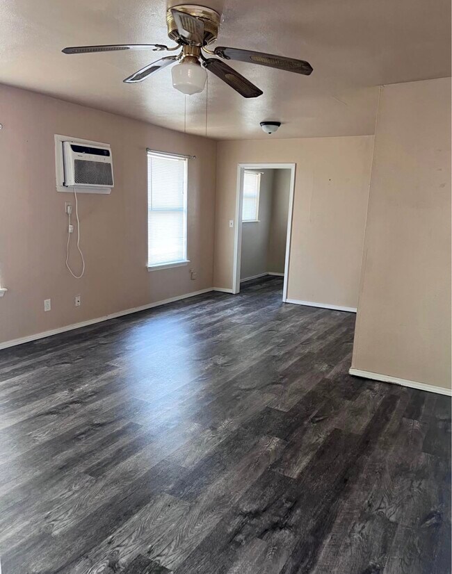 Photo - 101 SW 8th St