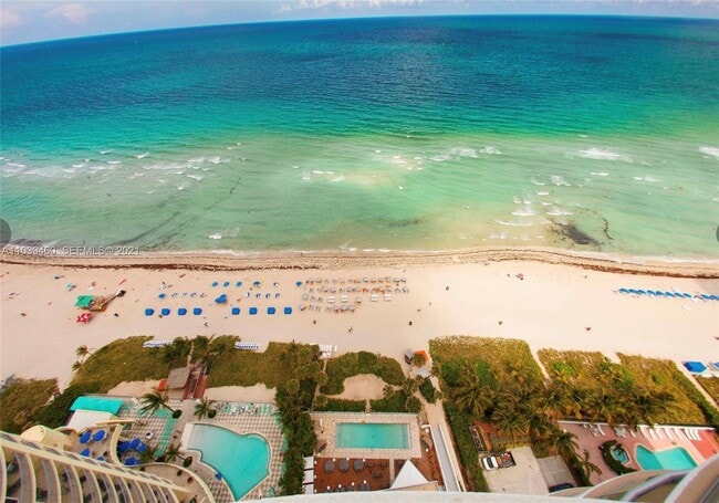 Building Photo - 17315 Collins Ave Unit 1555