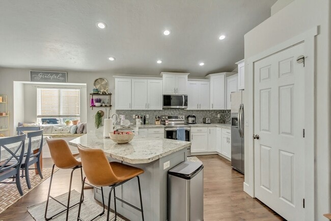 Photo - 1105 S 1420 E