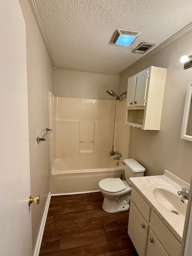 Photo - 107 Dorman Ave