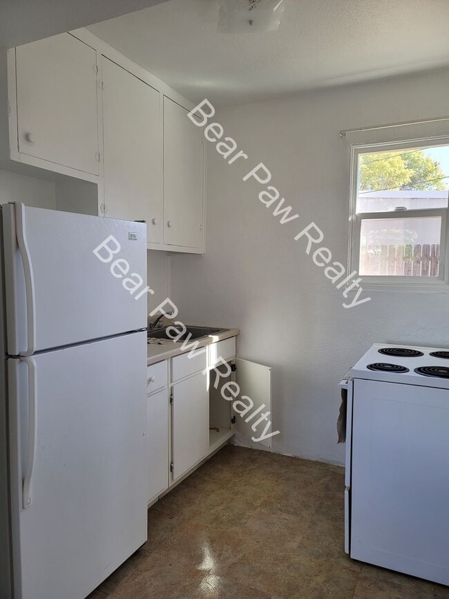 503 E 2nd St Unit 113 Van Lennen Ave
