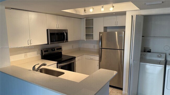 Photo - 4195 N Haverhill Rd Unit 314