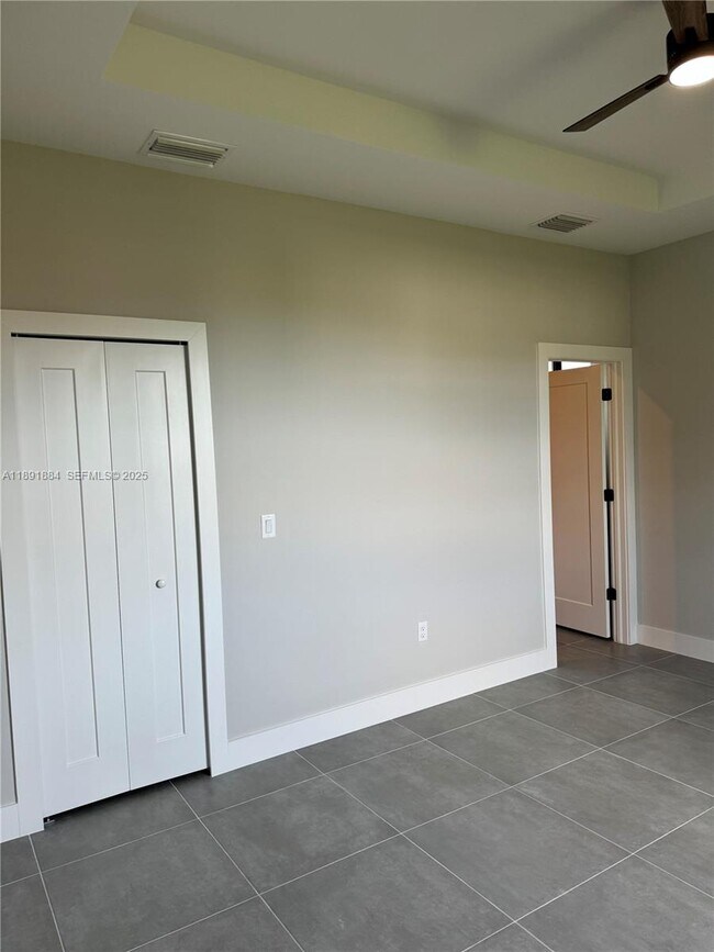 Photo - 1010-1012 Gerald Ave Unidad 1010/1012